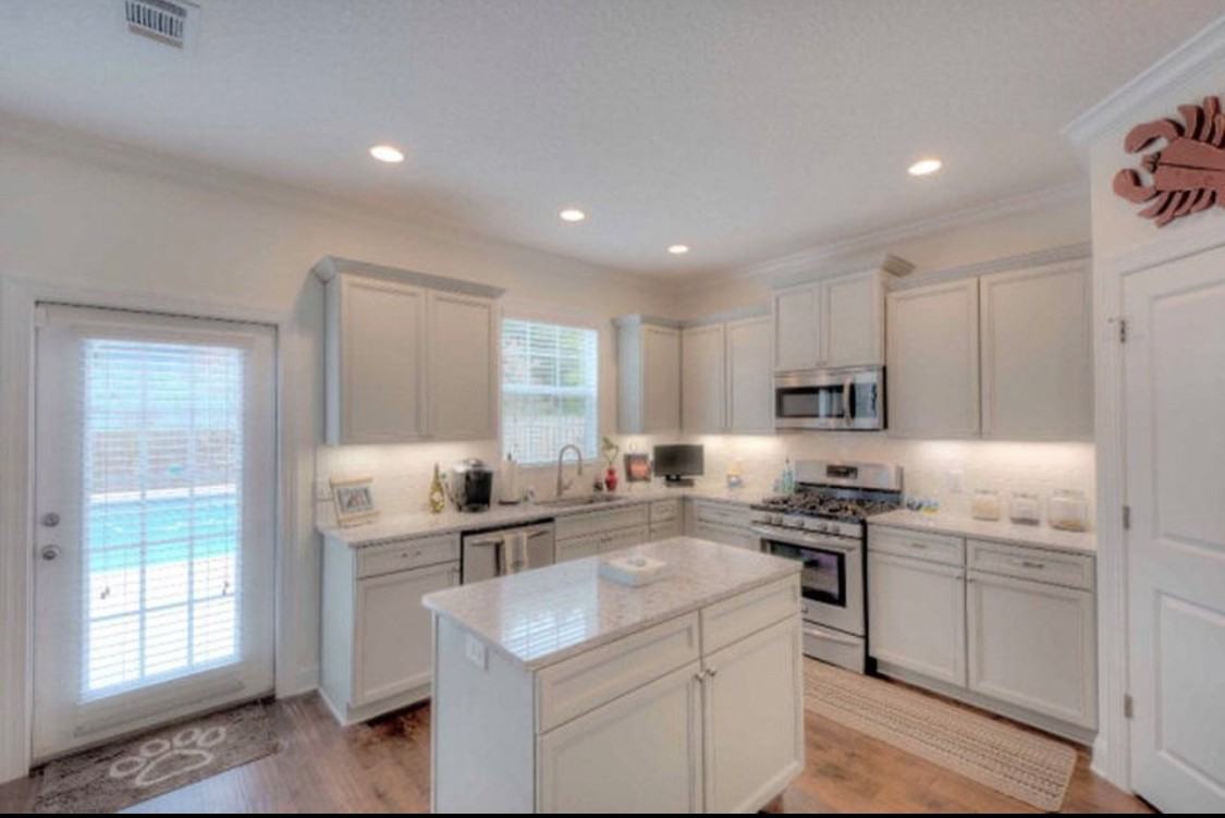 129 Southern Oaks Ln - Photo 2 of 7