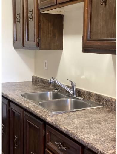 112 Tamarack Dr - Photo 7 of 20