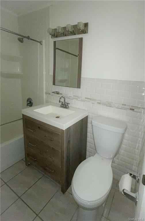 18 Tanager Rd Apt 1801 - Photo 3 of 8