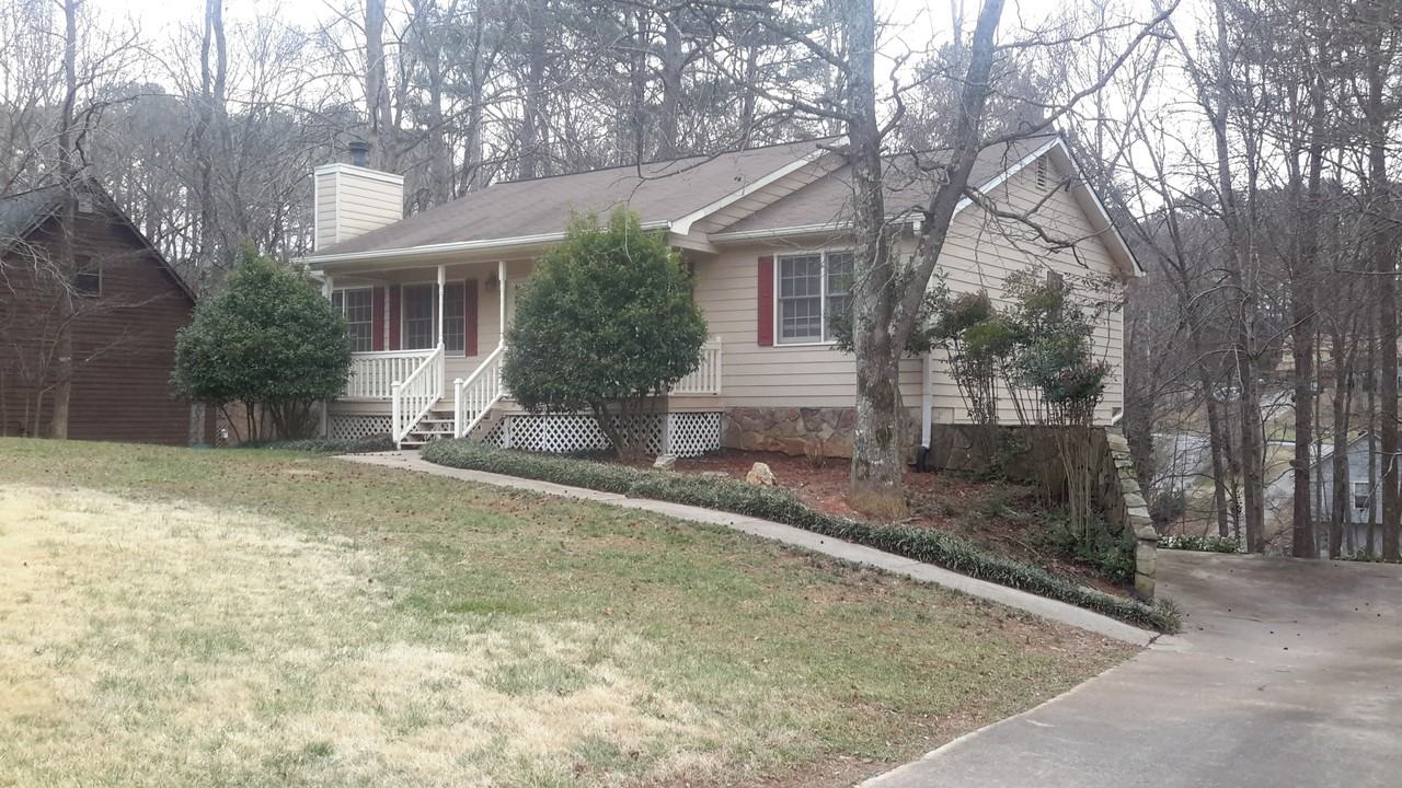 1208 Acorn Ln - Photo 2 of 39