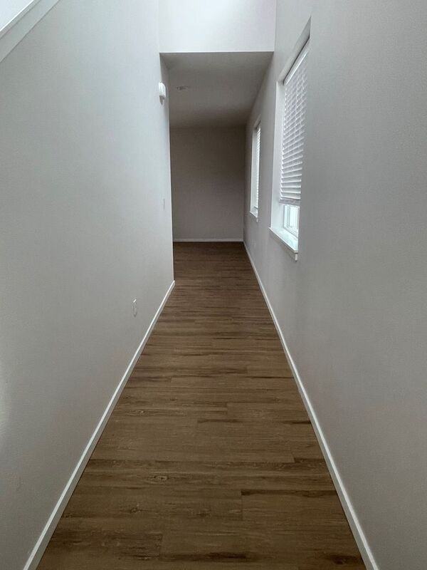 5430 Remington Dr - Photo 3 of 15