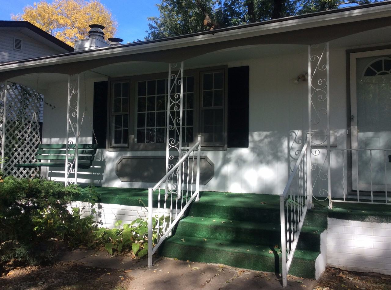 9462 Bedford Ave - Photo 2 of 9