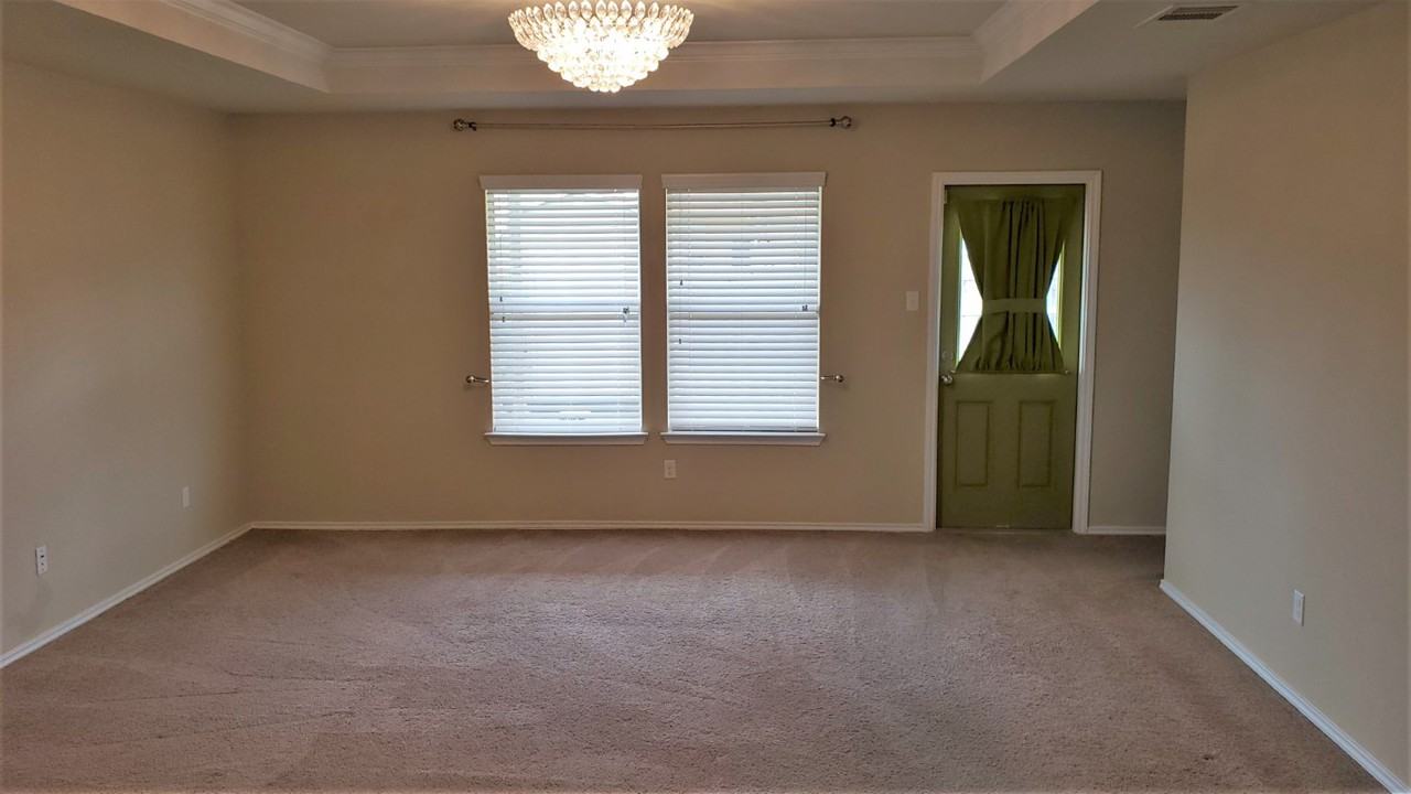 308 East Vega Lane - Photo 2 of 27