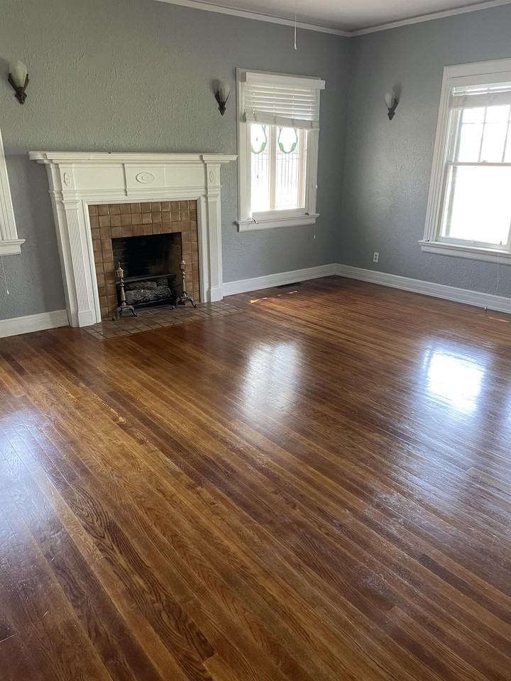 210 E Cedar St #1 - Photo 4 of 19