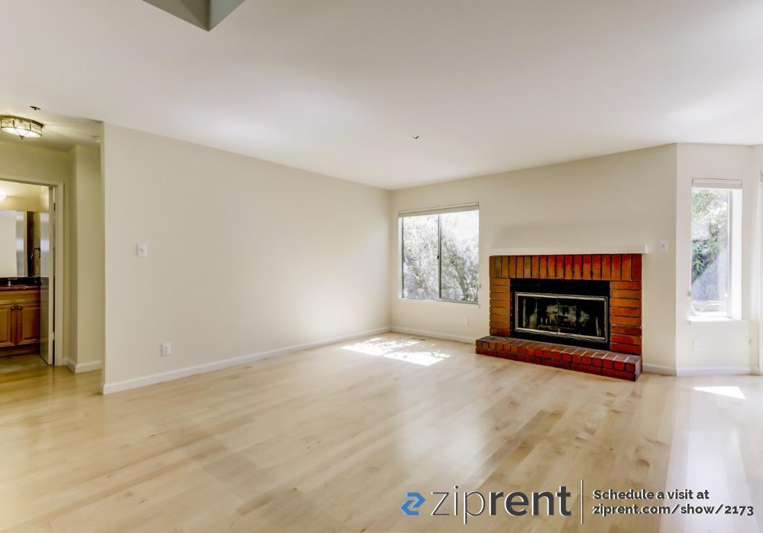 55 Bayport Ct - Photo 2 of 20