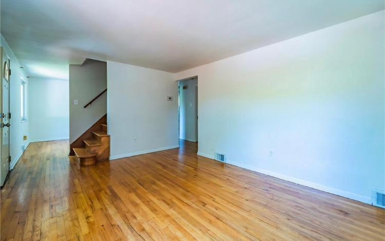 2414 Woodward Ave - Photo 2 of 9