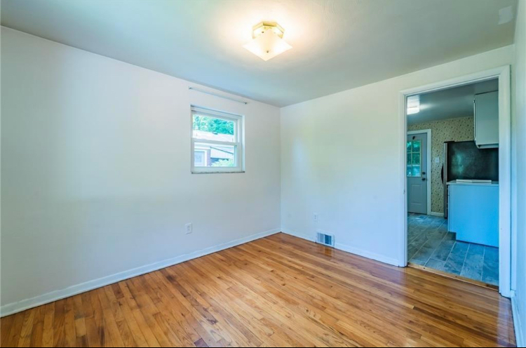 2414 Woodward Ave - Photo 3 of 9