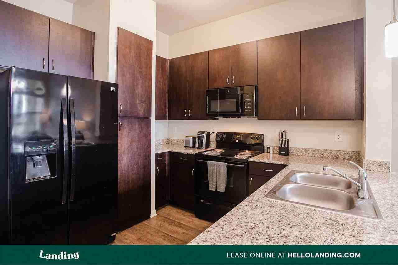 8700 Main Street, TX - Photo 3 of 50