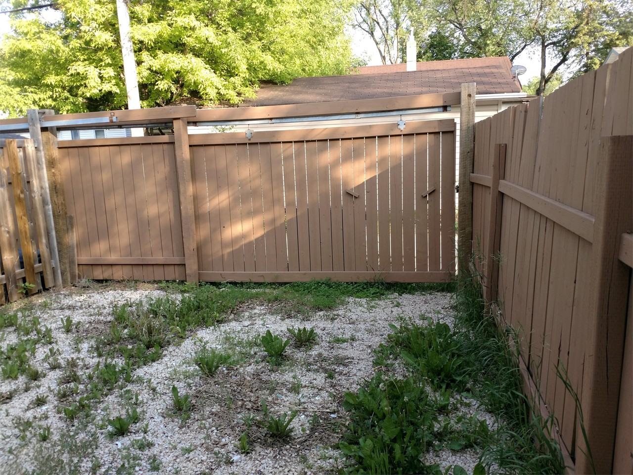 Kylemore - 694 - Photo 3 of 16