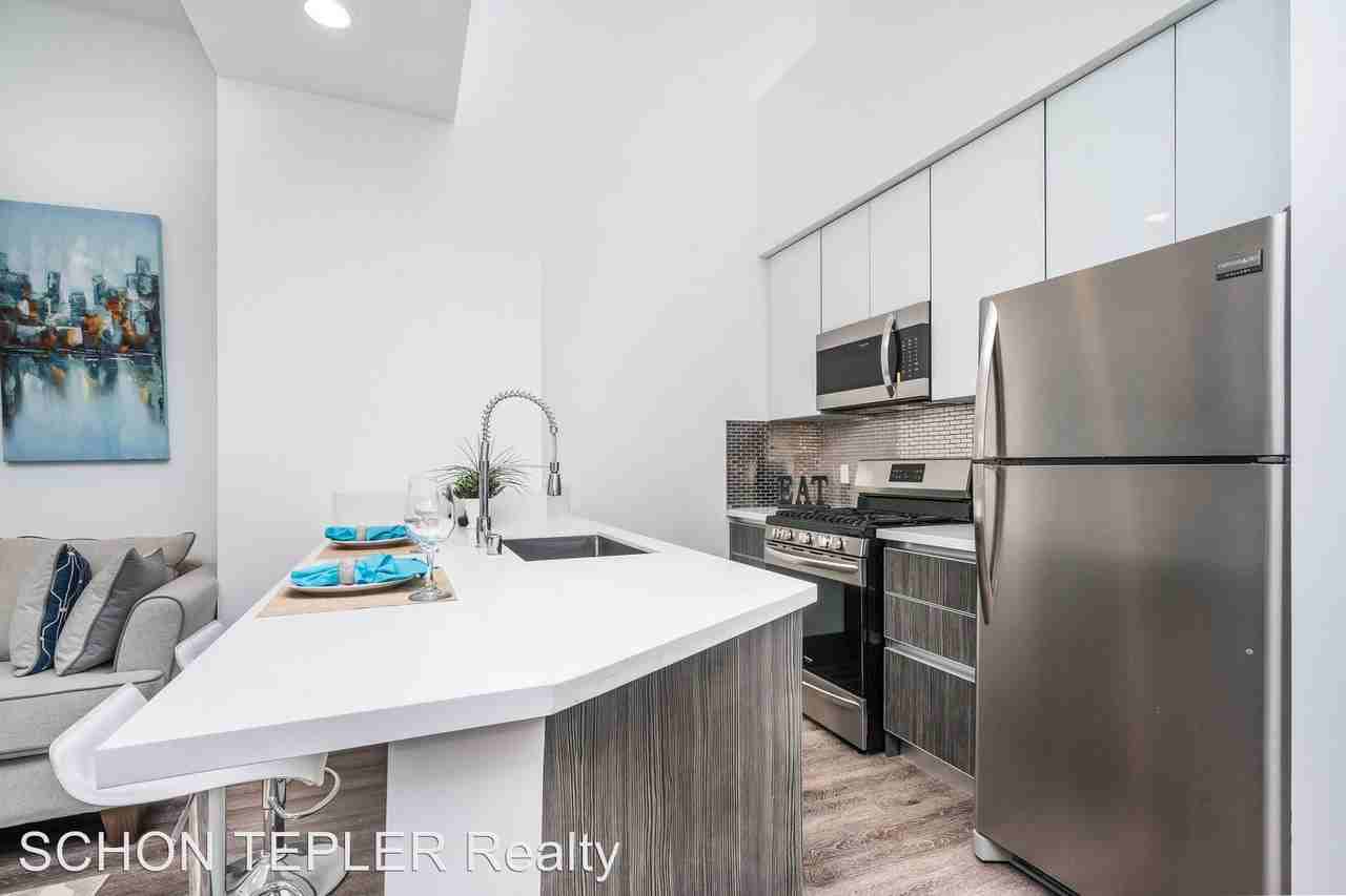 644 N. Normandie Ave - 2 - Photo 3 of 10