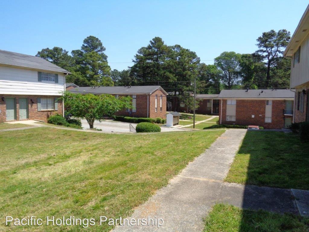 661 Sherwood Drive - Photo 2 of 43