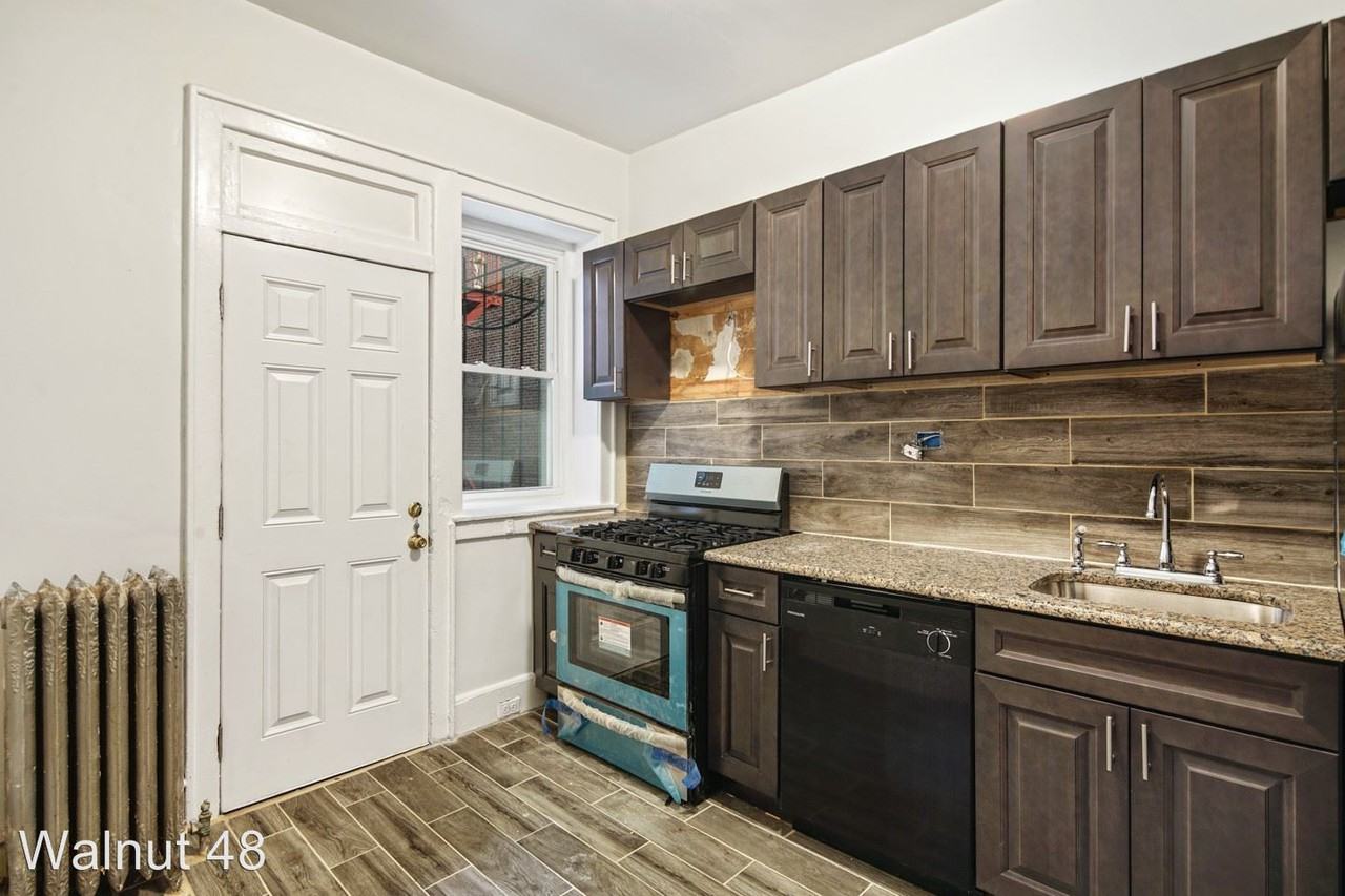 4832 Walnut St - Photo 2 of 12