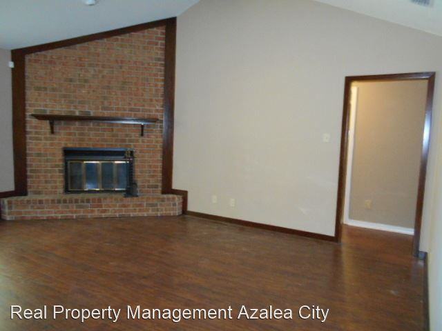 7217 Belle Chase Dr - Photo 3 of 25