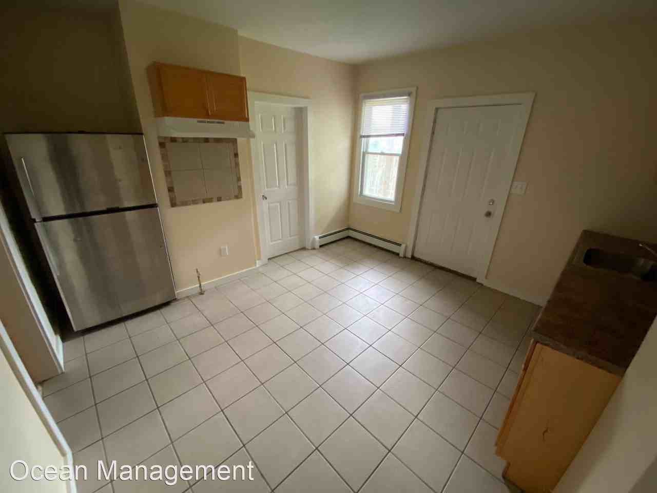 164-166 Spring Street - Photo 3 of 8