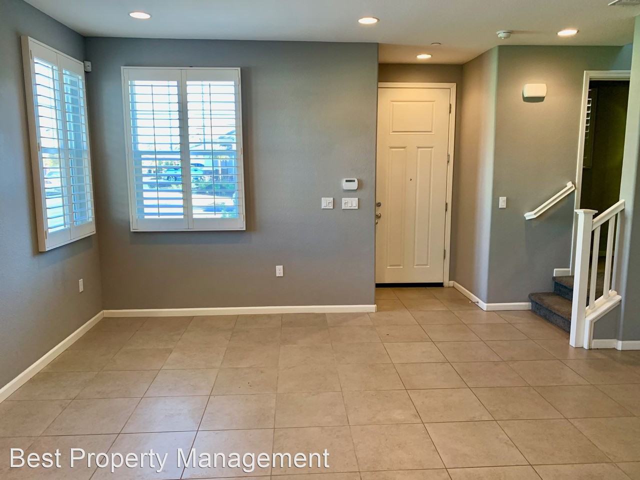 800 Queen Palm Ln - Photo 2 of 12
