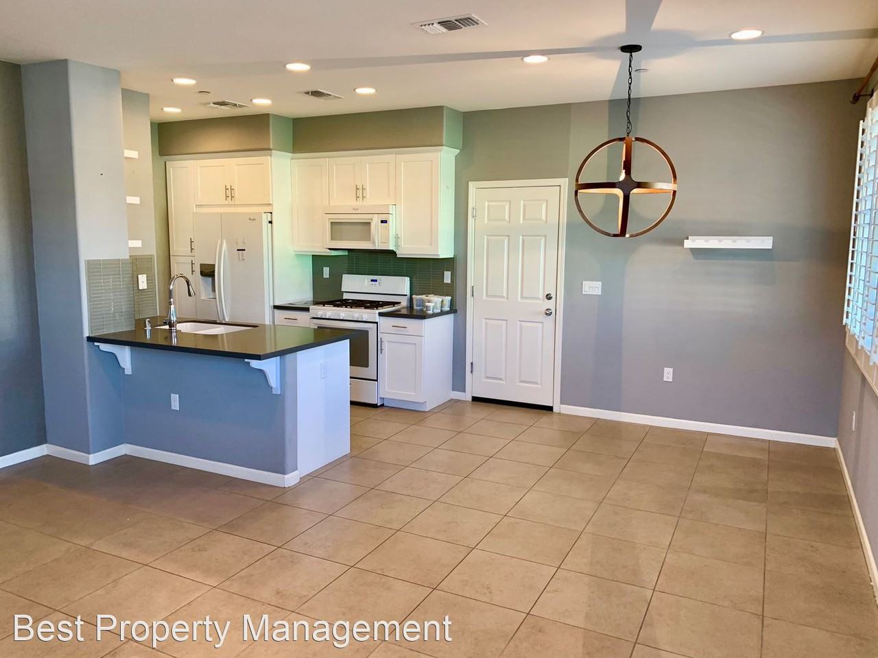 800 Queen Palm Ln - Photo 3 of 12