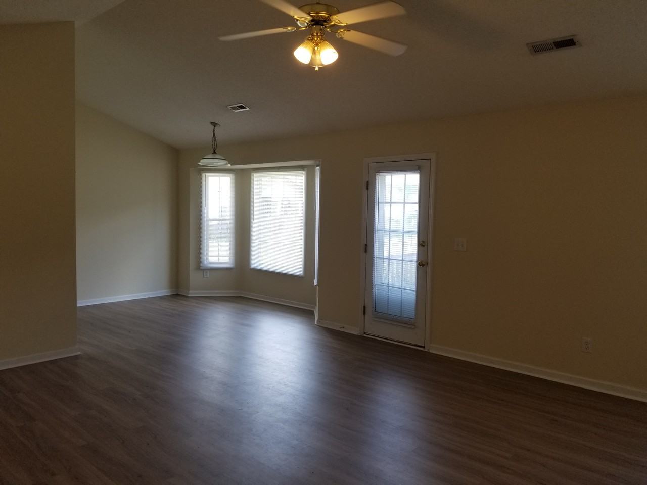13 Atlantic Ave - Photo 3 of 11