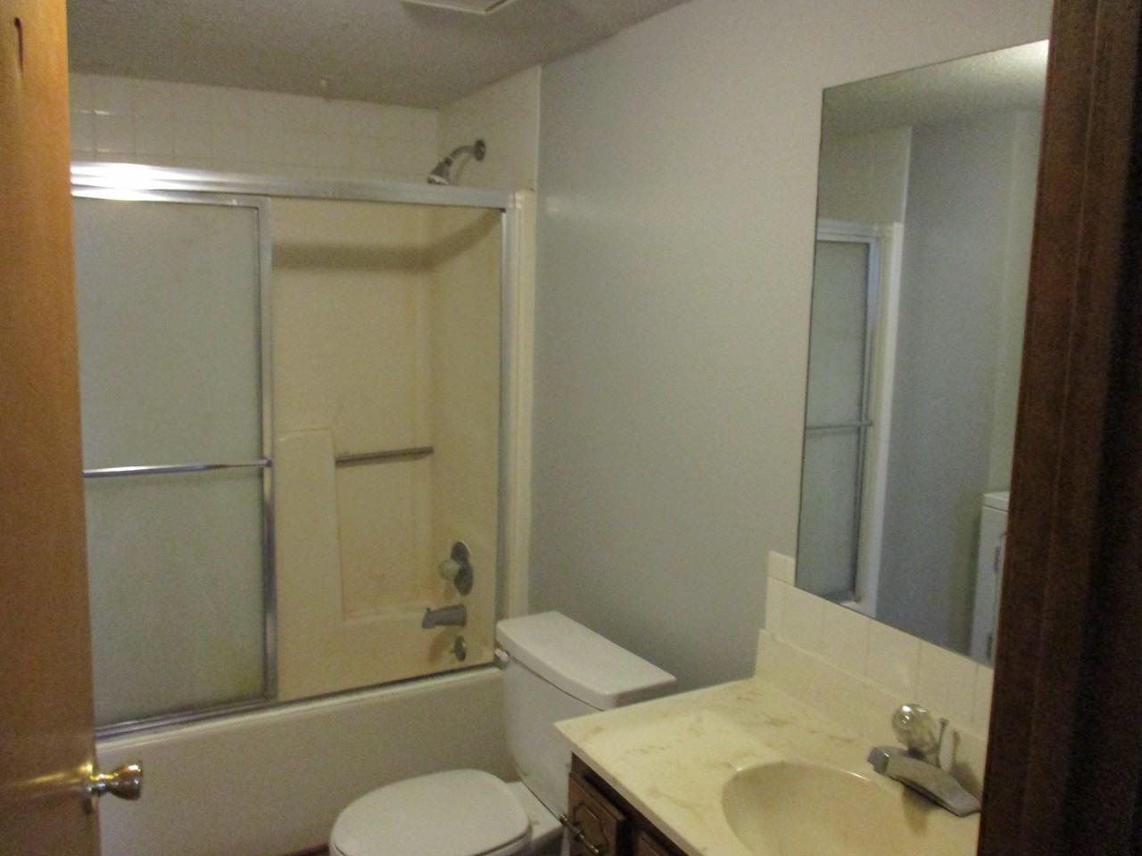 779 S Main St - Photo 2 of 7