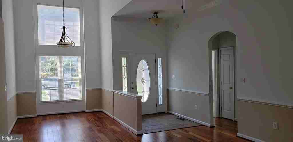 102 White Sail Cir - Photo 2 of 24