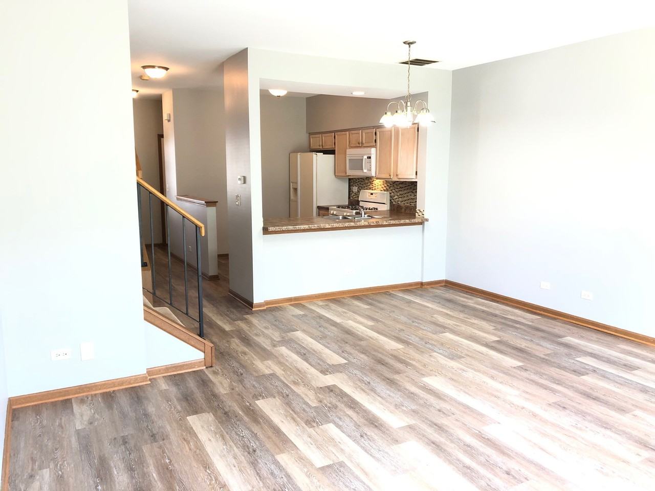 125 Capella Ct - Photo 3 of 17