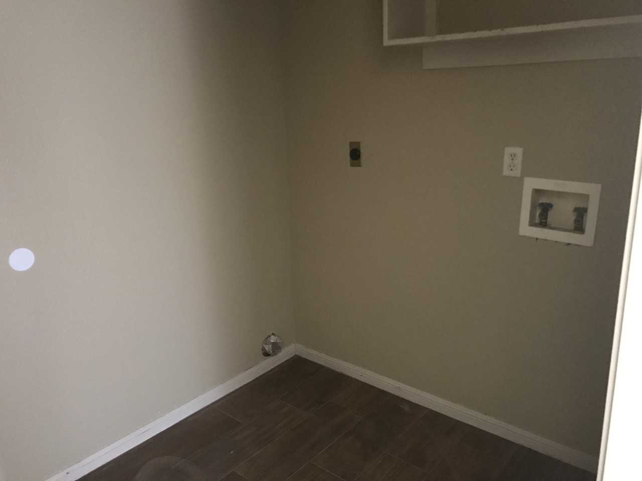 5301 Daybreak Dr - Photo 2 of 8