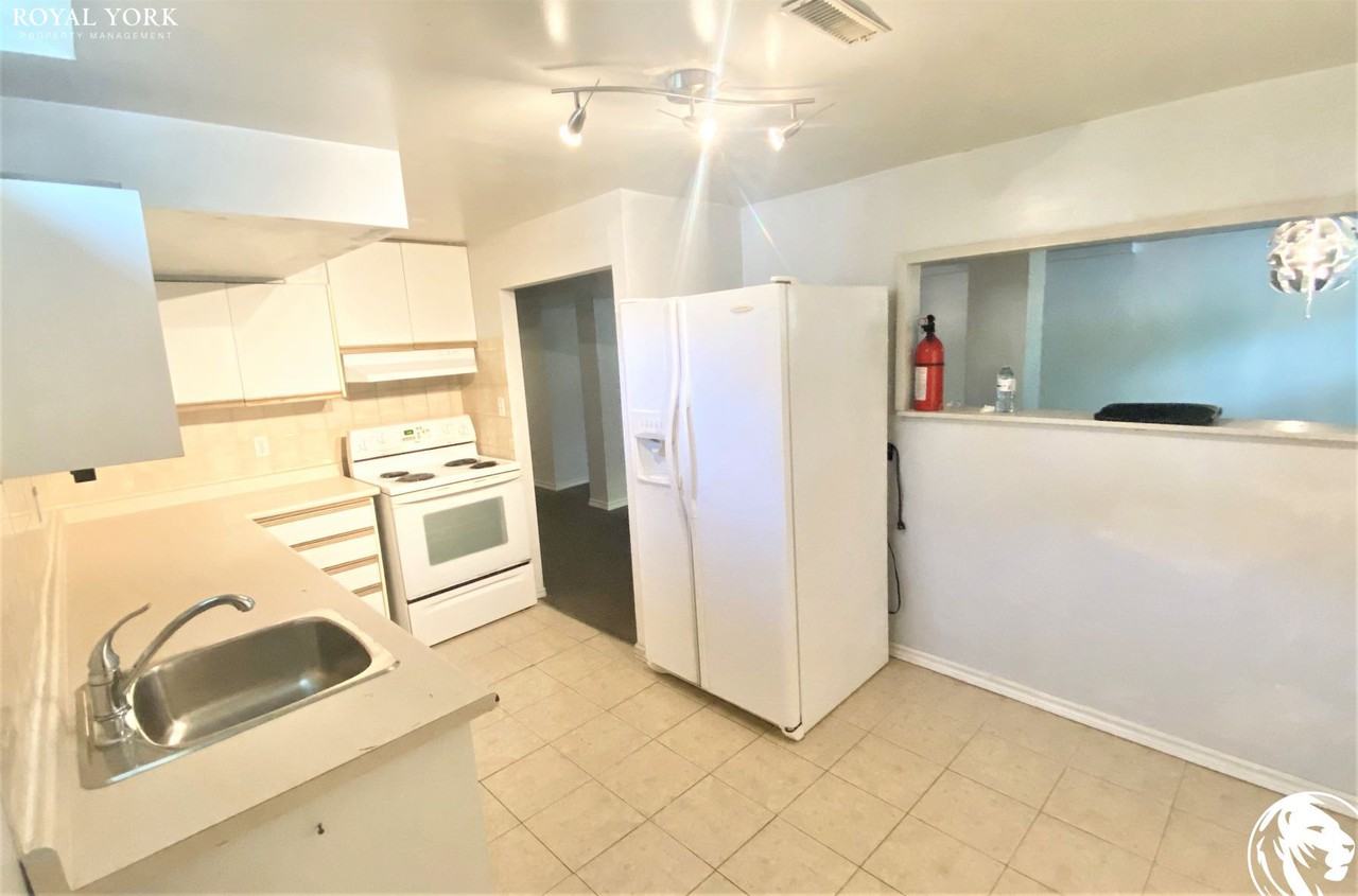 3570 Italia Cres #2 - Photo 3 of 14