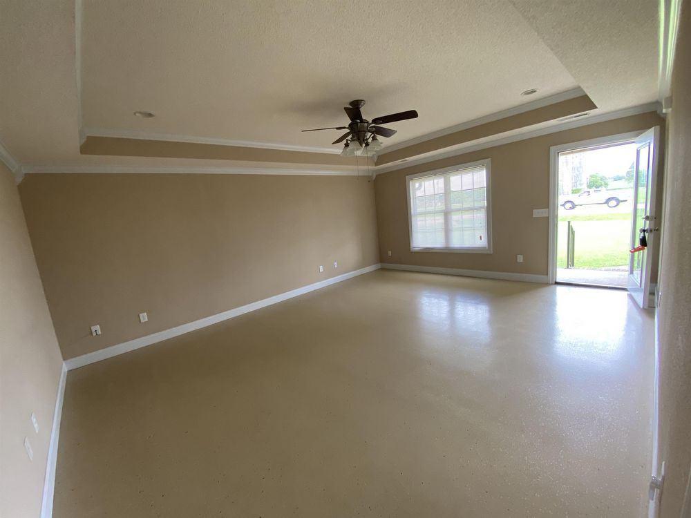 1548A Charity Ln - Photo 2 of 18