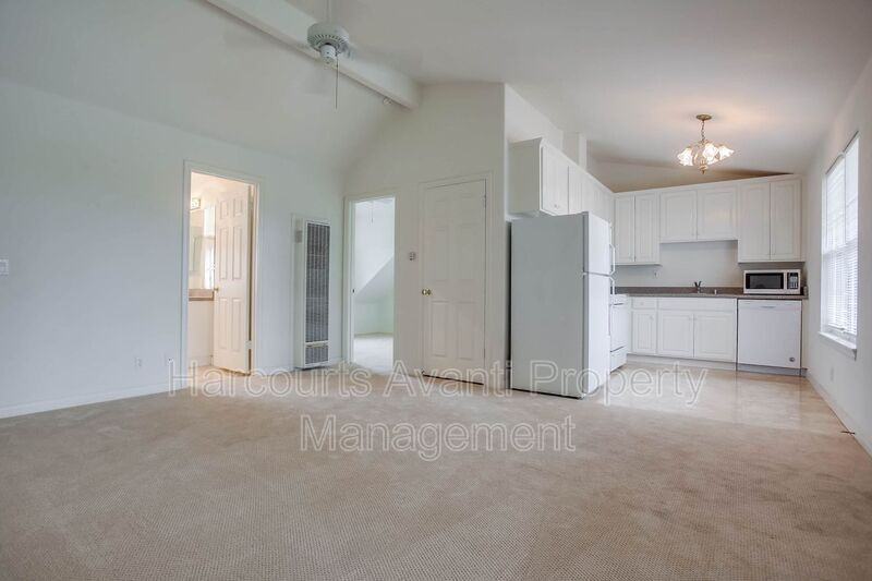 1844 Dora Dr - Photo 7 of 20