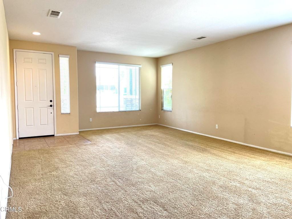 8895 Mt Sopras Ct - Photo 2 of 18