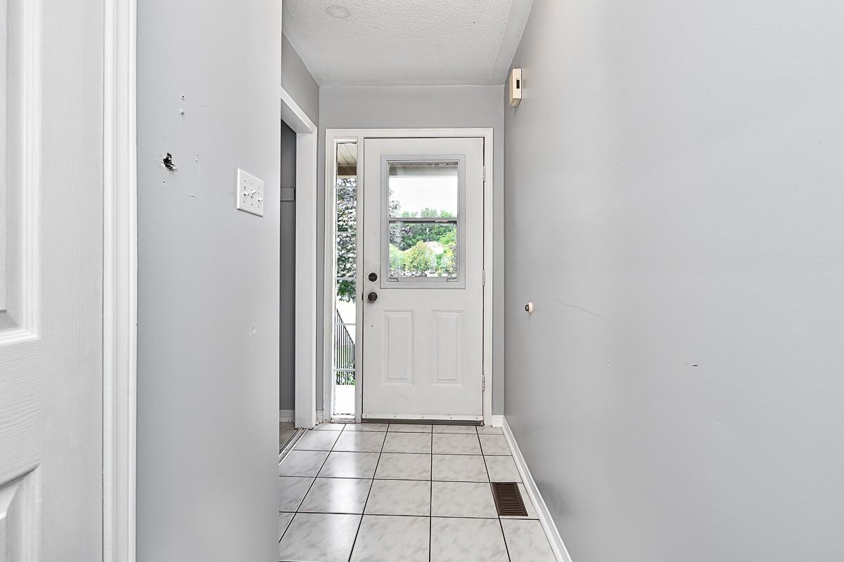 5148 Silvercreek Drive - Photo 3 of 28