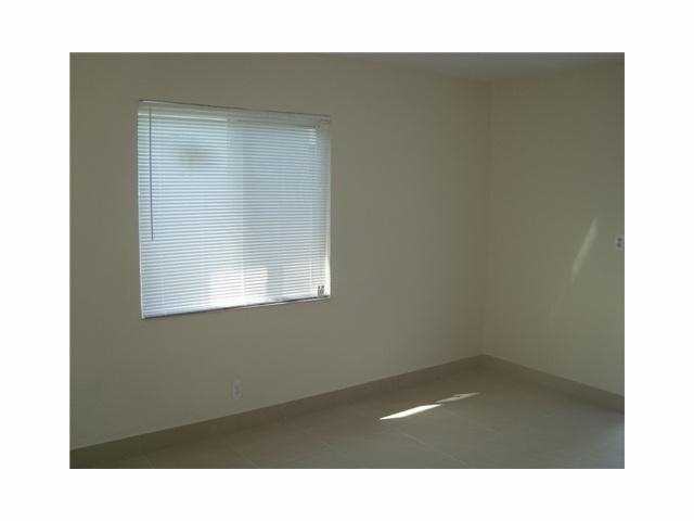 133 Southwest 5th Court ##A - Photo 5 of 10