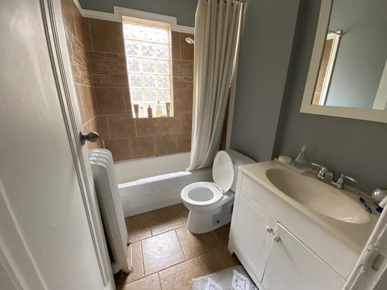 863 Marentette Ave - Photo 5 of 16