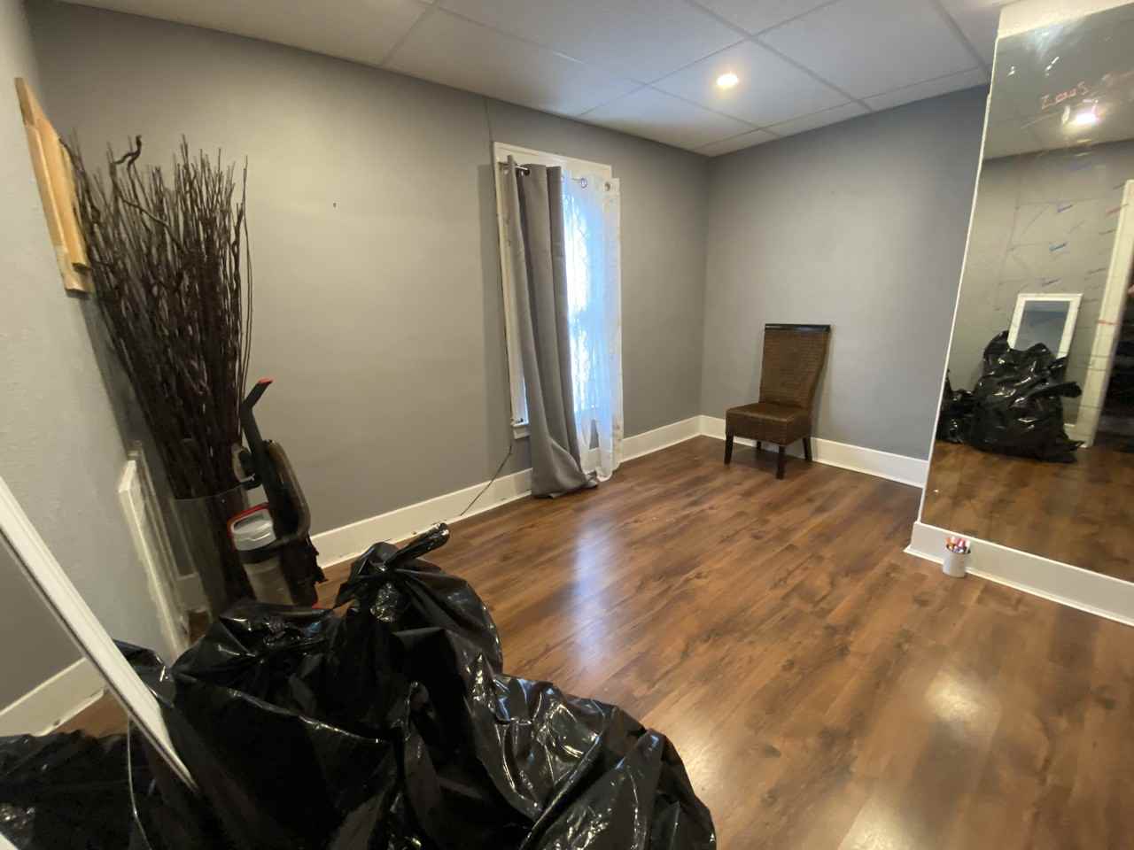 863 Marentette Ave - Photo 6 of 16