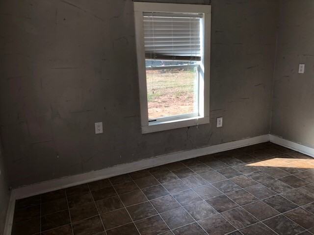 331 Frosty Hollow Rd - Photo 3 of 6