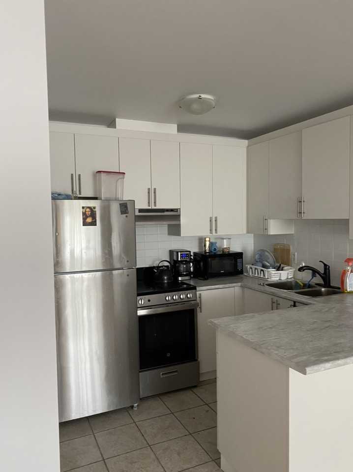 1461 Rue du Collège - Photo 2 of 14