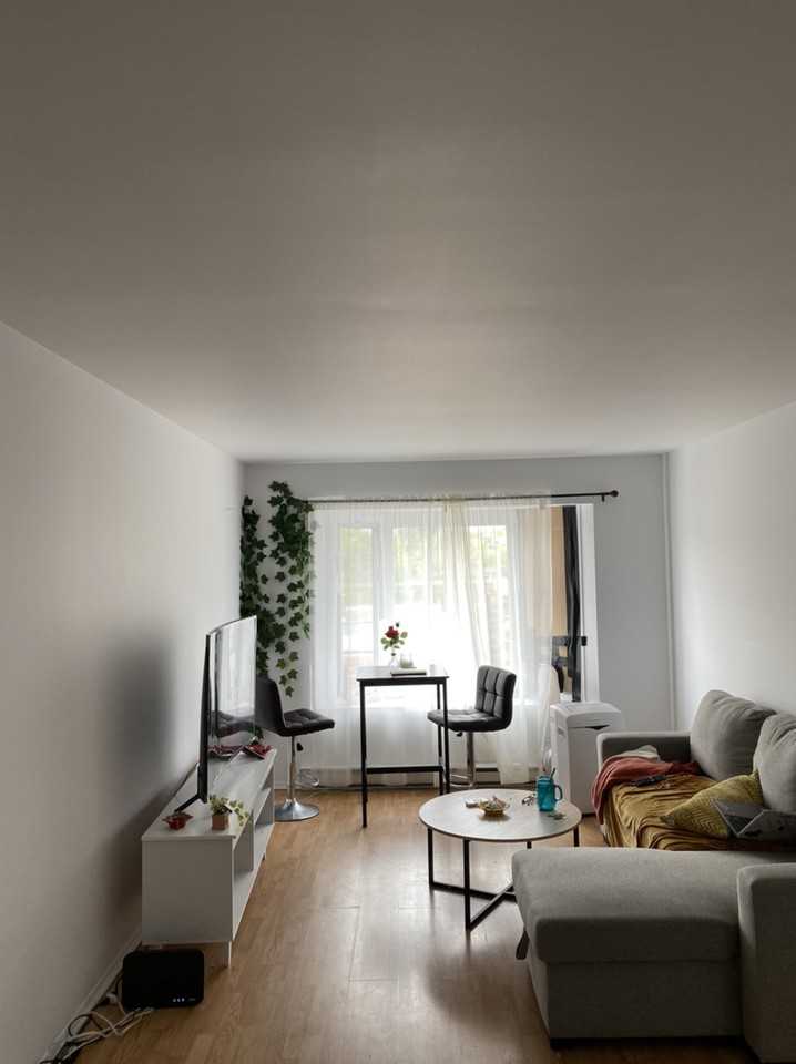 1461 Rue du Collège - Photo 3 of 14