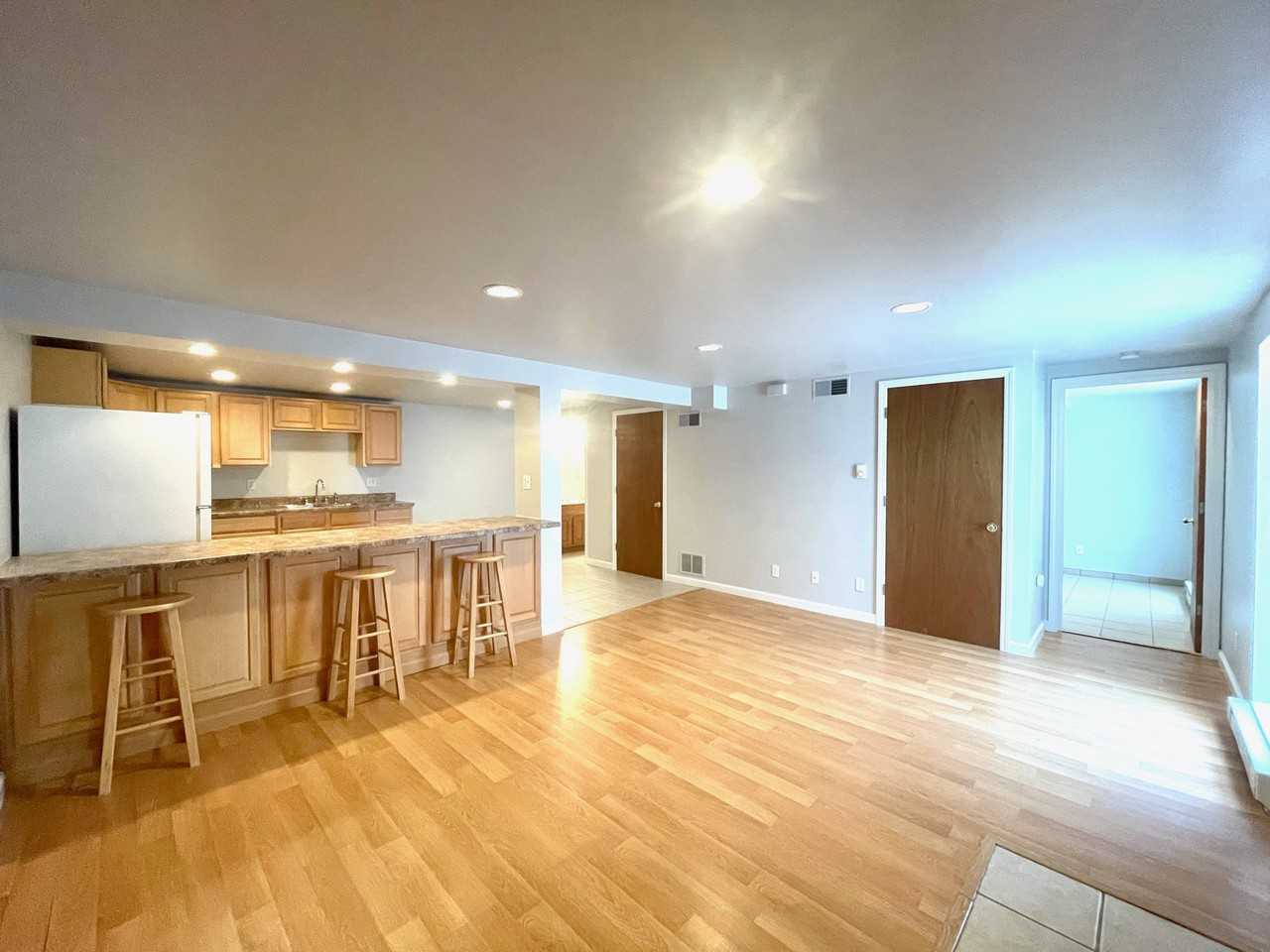 Apartments at Chateau Roi - Photo 2 of 5