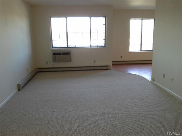 44 Foxwood Cir - Photo 2 of 23