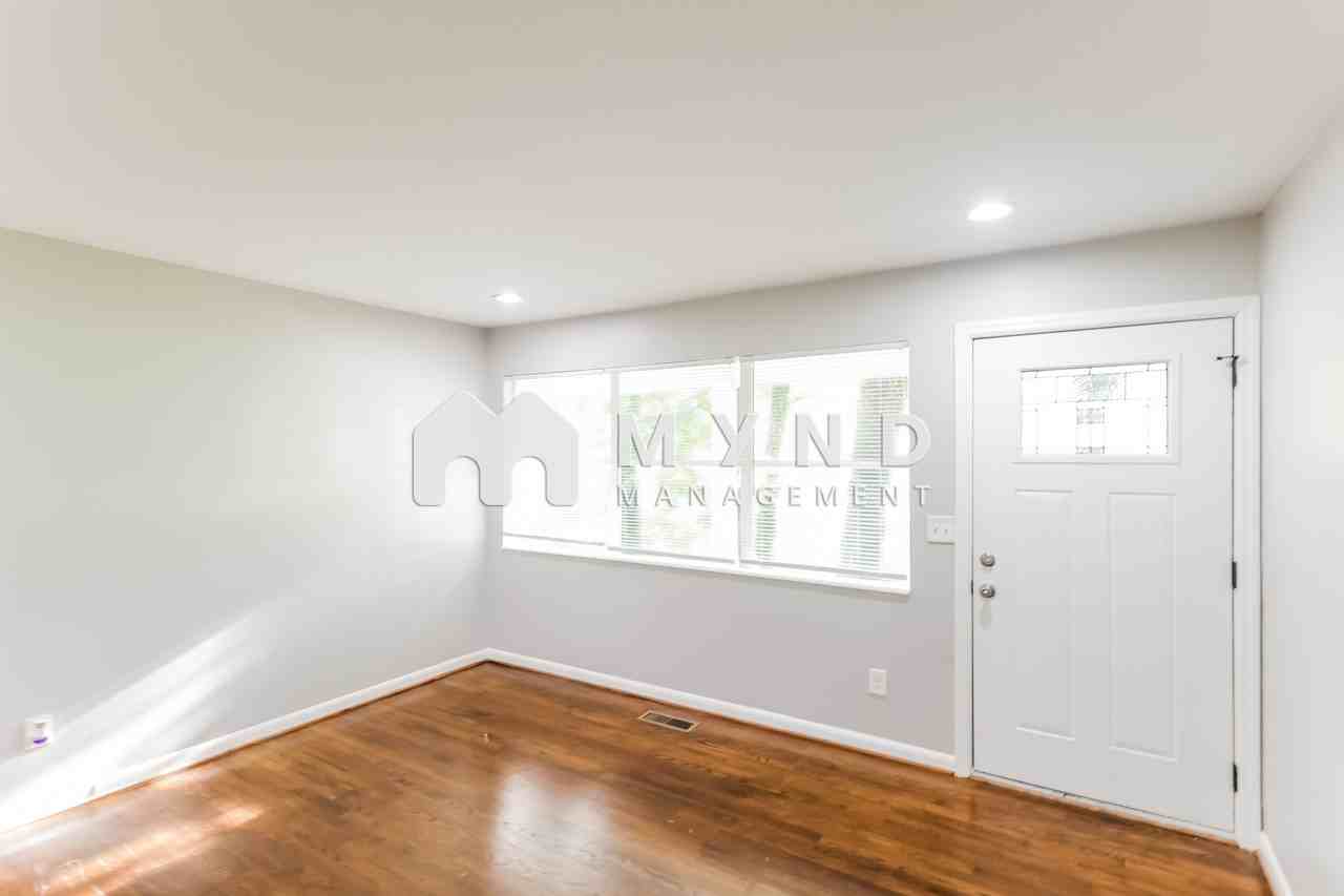 212 7th Ave - Photo 2 of 17