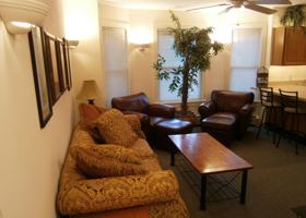 featured image of 123 Highland Pl #2