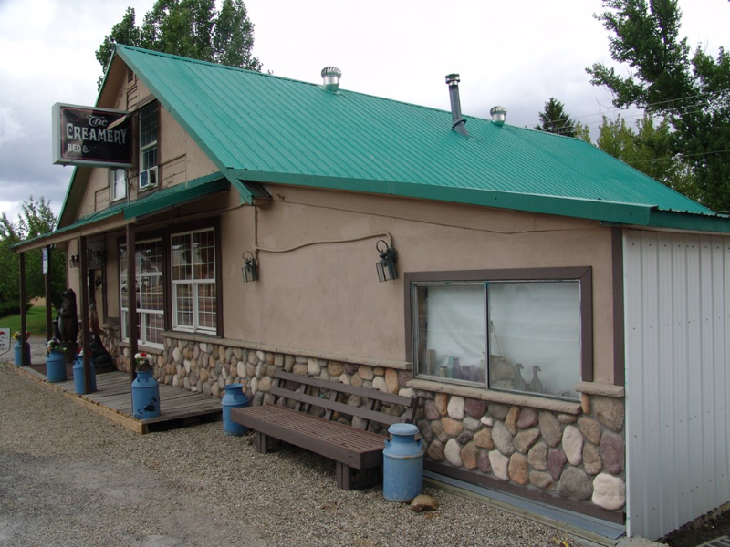 314 S Main St #4 - Photo 3 of 7