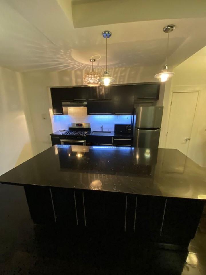 83-52 Talbot St - Photo 2 of 9