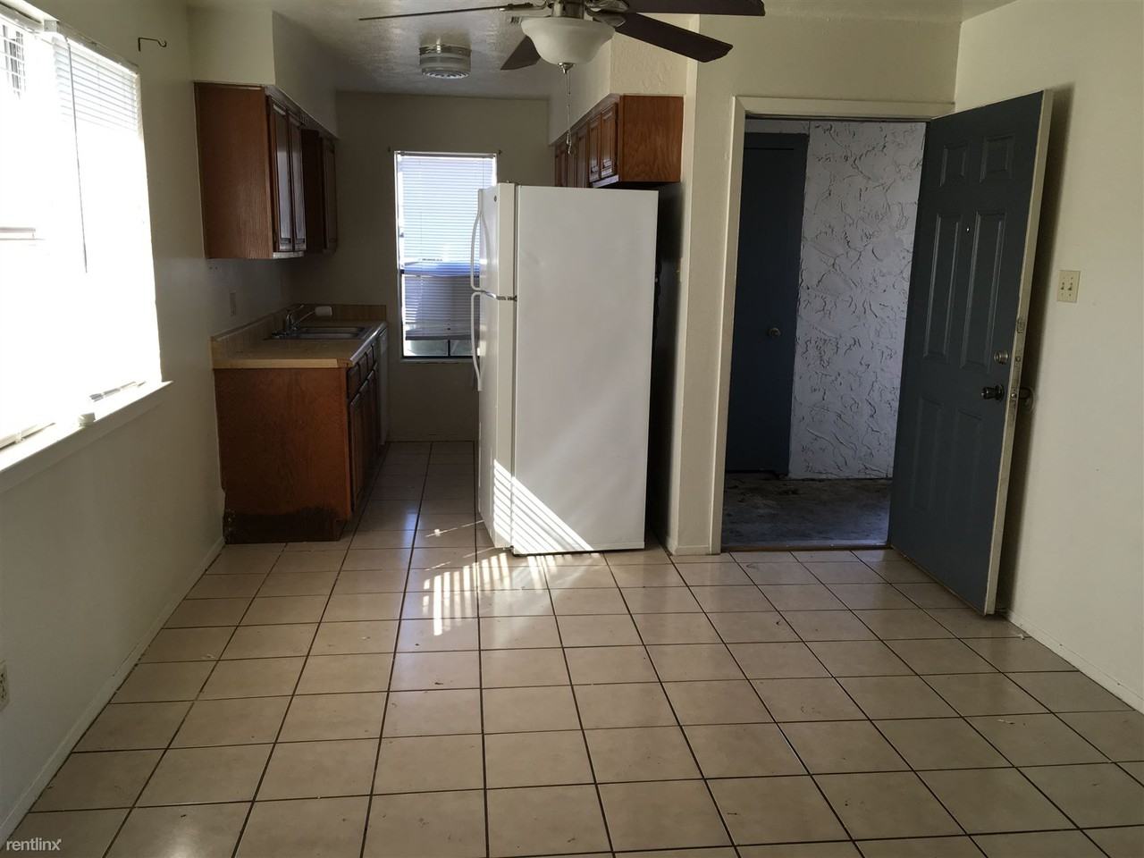 1510 Pine Ridge Dr - Photo 3 of 5