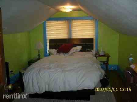 28 Woodward St - Photo 3 of 12