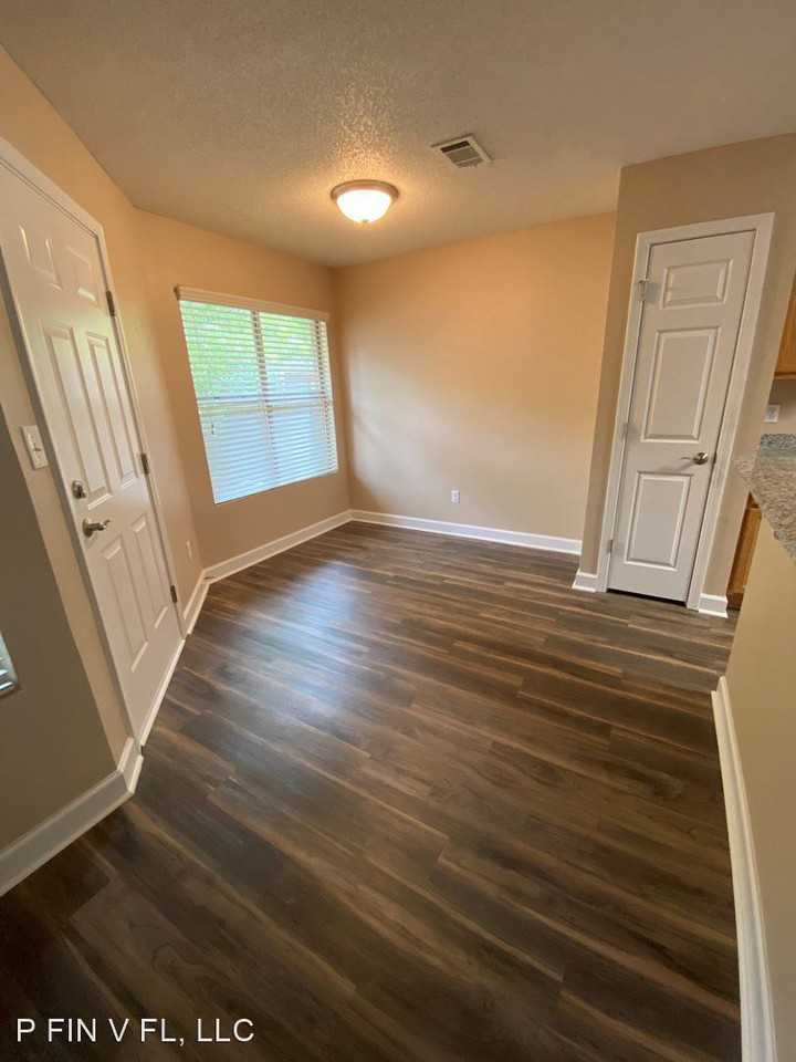 62 Assana Ct - Photo 3 of 14