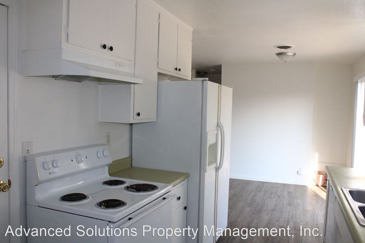 2856 Alfreda Way - Photo 3 of 9