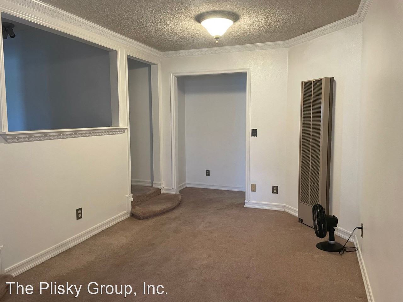 1134 W Beverly Dr - Photo 3 of 10