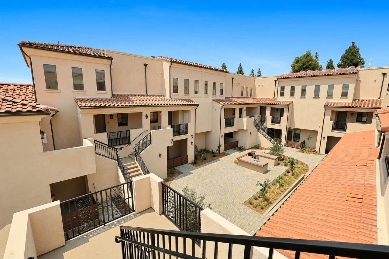 8951 Monte Vista Ave - Photo 2 of 13