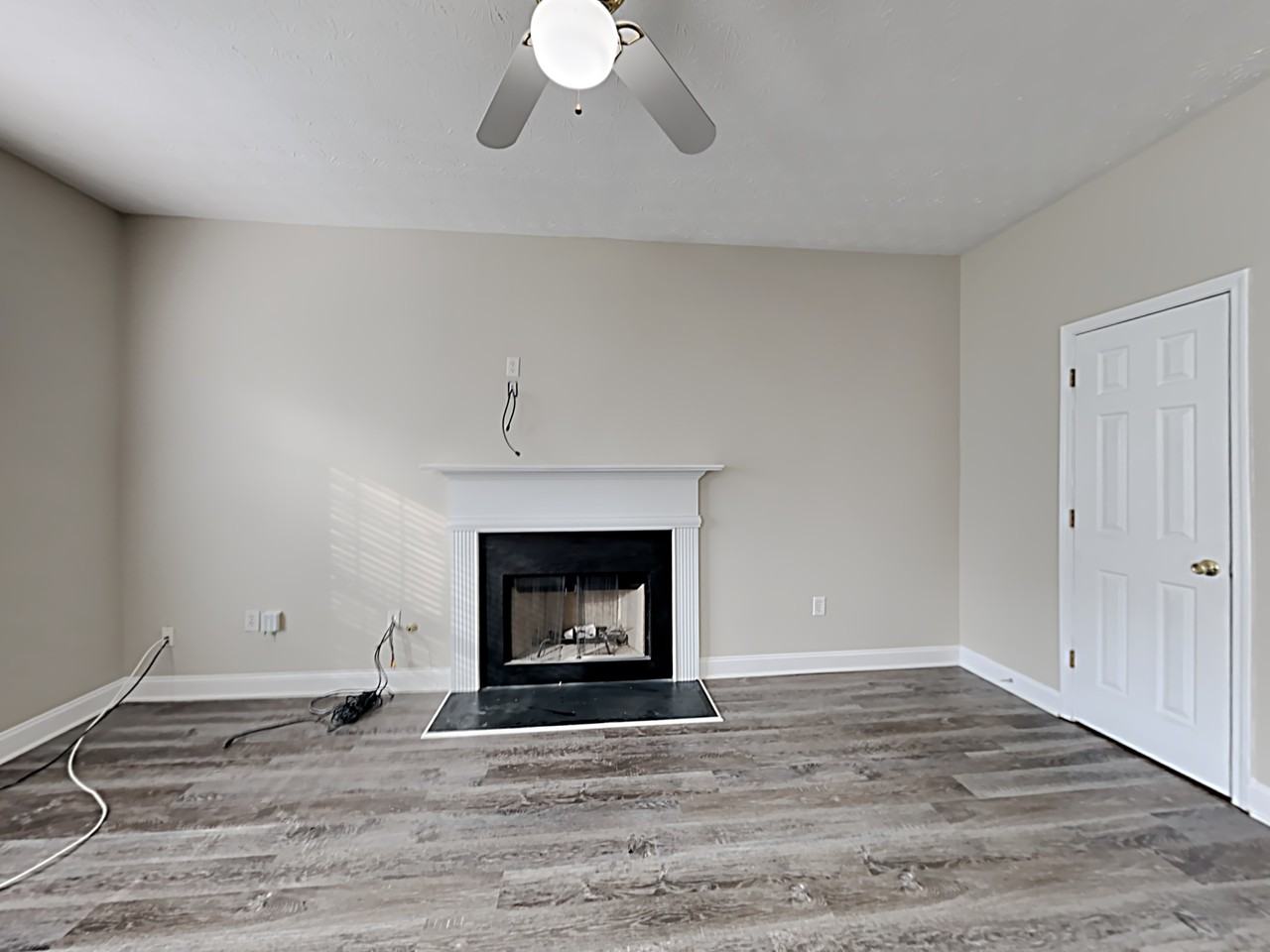 240 Labrea Blvd - Photo 2 of 19