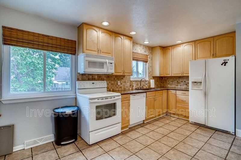 7926 Ingalls St - Photo 5 of 19